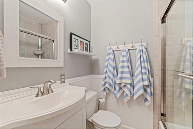 Perfectly positioned in the heart of highly sought-after - photo 10