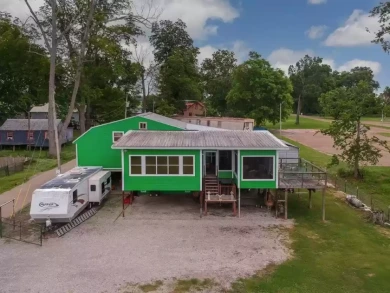 Eagle Lake Home For Sale in Vicksburg Mississippi