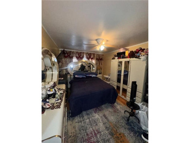 This Brick two family home in East Flatbush. This home is semi - photo 5