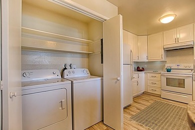 Peaceful, tucked away townhome just minutes from the Santa Cruz - photo 11