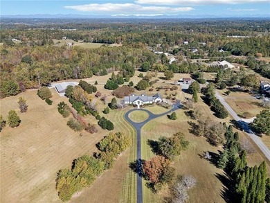 Once in a lifetime opportunity to own a picturesque property - photo 3