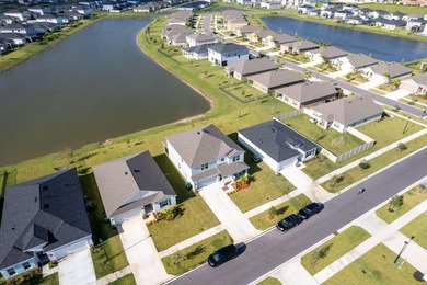 Buyers financing fell thru, exquisite waterfront luxury home - photo 13
