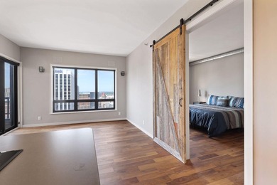 Welcome to The Airye Condos - the tallest building in Downtown - photo 14