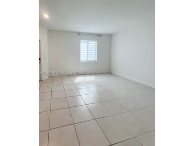 This 3-bedroom, 3.5-bath townhome in Via Ventura delivers the - photo 8