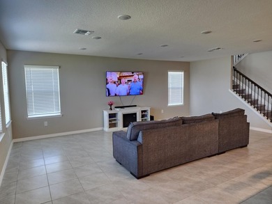 Buyers financing fell thru, exquisite waterfront luxury home - photo 39