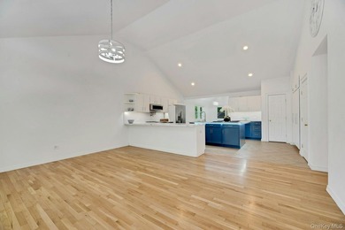 Nestled in the highly sought-after Tiana Shores enclave of - photo 6