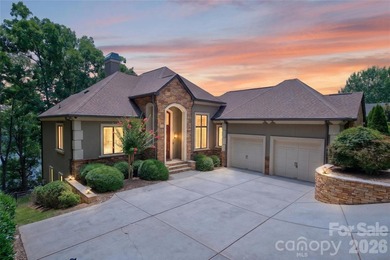 LAKEFRONT LUXURY | BIG WATER VIEWS | PRIVATE COVERED DOCK | - photo 3