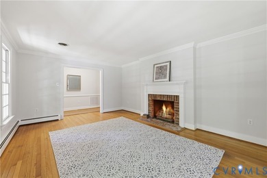 Gorgeous one owner well maintained custom built home in Bexley! - photo 13