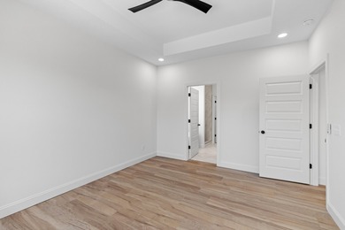 Remarkable new construction in premier lakefront community - photo 17