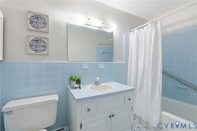 Gorgeous one owner well maintained custom built home in Bexley! - photo 18