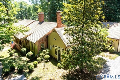 Gorgeous one owner well maintained custom built home in Bexley! - photo 29