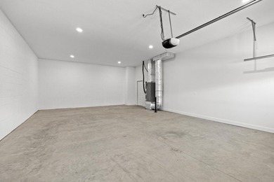 Remarkable new construction in premier lakefront community - photo 32