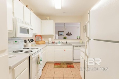 Q5 is located on the 1st floor and parking is just outside the - photo 6