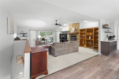 Discover an exceptional retreat in Westminster, where privacy - photo 7