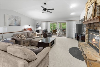 Discover an exceptional retreat in Westminster, where privacy - photo 10