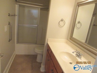 Come tour this Charming garden home in popular Somerset Lake - photo 16