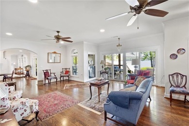 Embrace the beauty of lakeside living in this magnificent home - photo 18