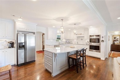 Embrace the beauty of lakeside living in this magnificent home - photo 28