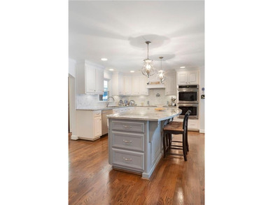 Embrace the beauty of lakeside living in this magnificent home - photo 29