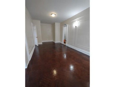 Market-rate rental building featuring 14.5 bedrooms, 6 bathrooms - photo 6