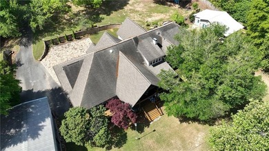 Embrace the beauty of lakeside living in this magnificent home - photo 47