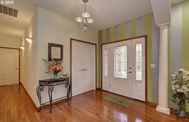 Pristine one level Executive Home with an out of this world Shop - photo 9