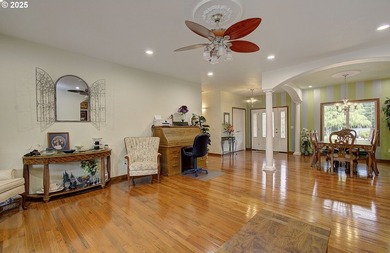 Pristine one level Executive Home with an out of this world Shop - photo 10