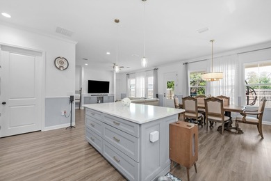 OFFERING $20,000 in buyer closing cost!! This home offers a - photo 11