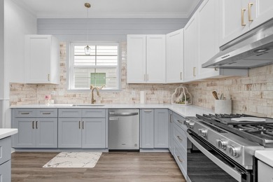 OFFERING $20,000 in buyer closing cost!! This home offers a - photo 13