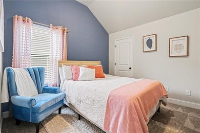 Welcome home to this inviting 4-bedroom, 2.5-bath residence - photo 14