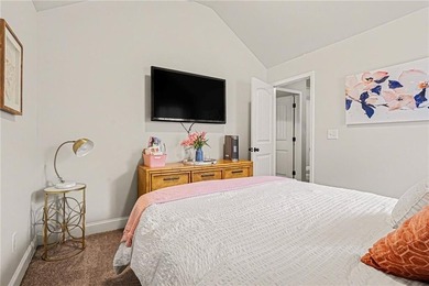 Welcome home to this inviting 4-bedroom, 2.5-bath residence - photo 15