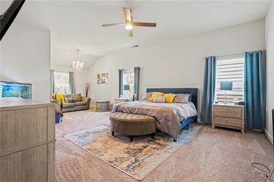 Welcome home to this inviting 4-bedroom, 2.5-bath residence - photo 16