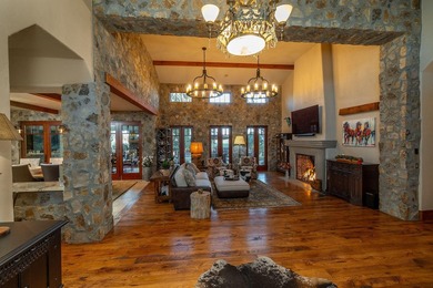 This exceptional estate in the prestigious Juniper Preserve - photo 7