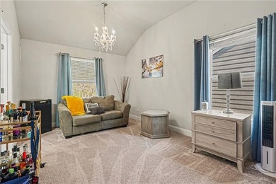 Welcome home to this inviting 4-bedroom, 2.5-bath residence - photo 18