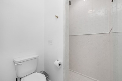 OFFERING $20,000 in buyer closing cost!! This home offers a - photo 19