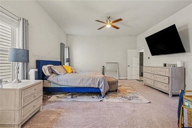 Welcome home to this inviting 4-bedroom, 2.5-bath residence - photo 20