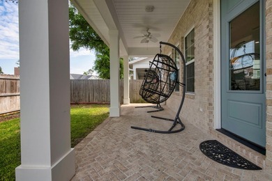 OFFERING $20,000 in buyer closing cost!! This home offers a - photo 30