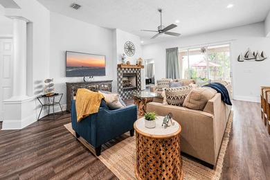 Imagine living just a short stroll away from the beach with a - photo 6