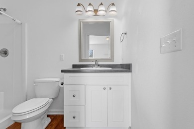 This quaint one bedroom, one bath offers simple southern charm - photo 3