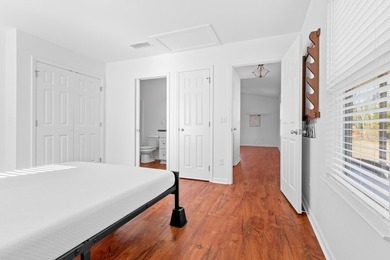 This quaint one bedroom, one bath offers simple southern charm - photo 5