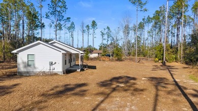 This quaint one bedroom, one bath offers simple southern charm - photo 10
