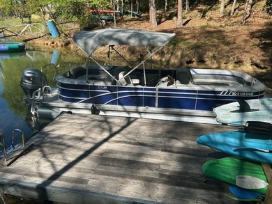 LAKE KEOWEE HOME WITH VACATION RENTAL HISTORY! Welcome to 125 - photo 4