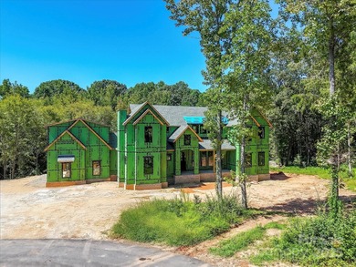 Lake Norman Home Sale Pending in Davidson North Carolina