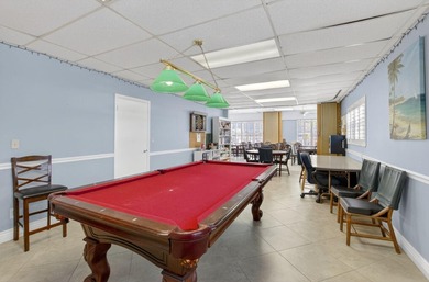 Welcome to easy living in this renovated 1 bedroom, 1.5 bath - photo 12