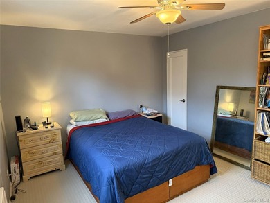 Desirable 2/3 BR w Modern, Open Concept Layout In Great Location - photo 14