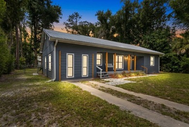 Completely remodeled and move in ready! This 3 bedroom, 2 - photo 7