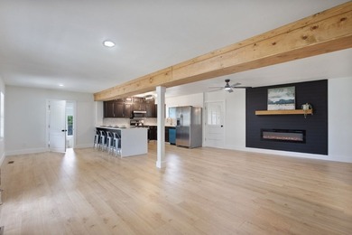 Completely remodeled and move in ready! This 3 bedroom, 2 - photo 10