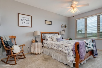 Premium Penthouse unit is a must see! It features vaulted - photo 13