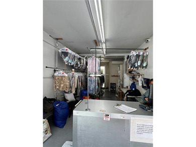 Turn keys dry cleaner For Sale. 10 years business!! this is - photo 4