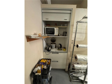 Turn keys dry cleaner For Sale. 10 years business!! this is - photo 6